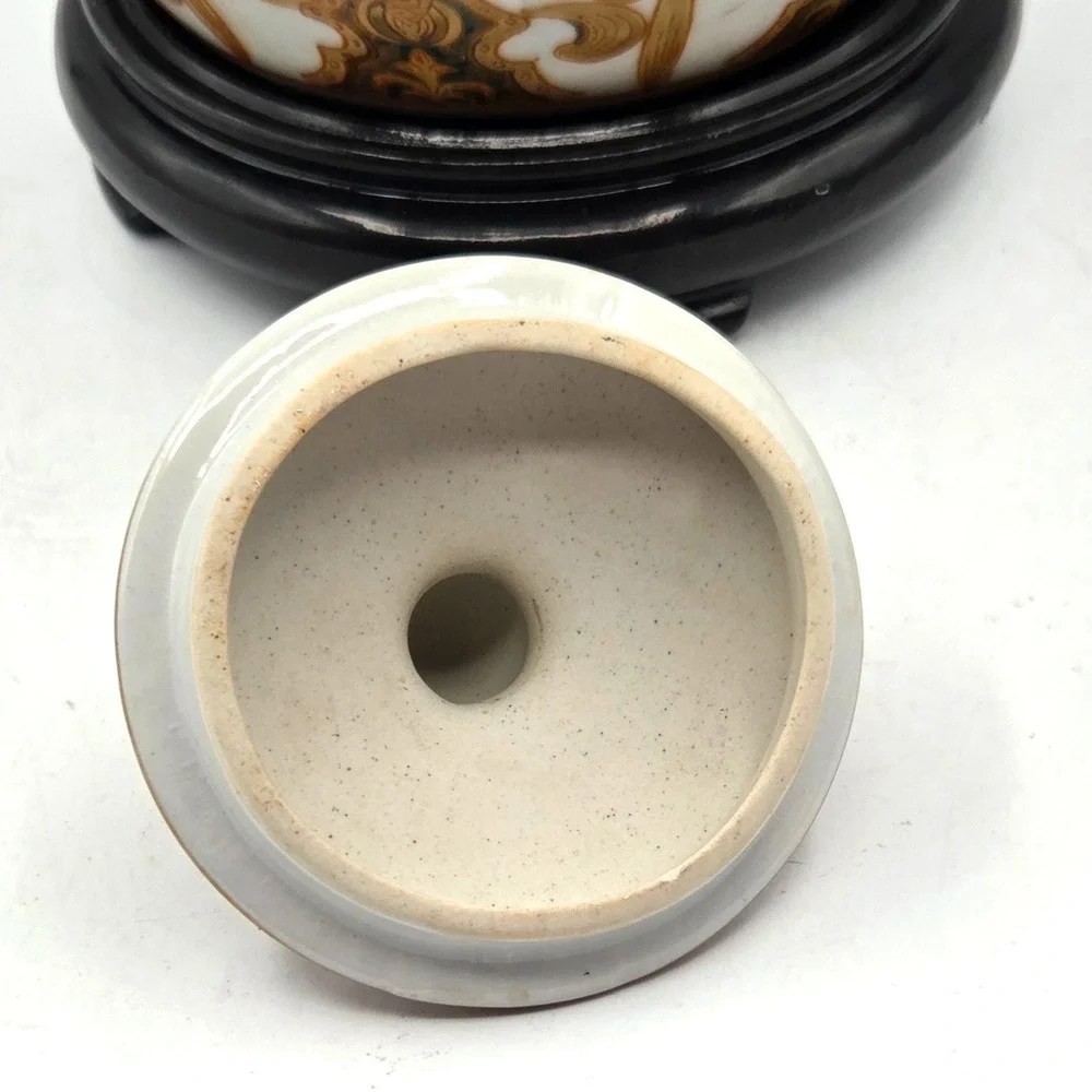Arabesque Urn with Stand Gold Chinoiserie‎ & White Oriental Jar  10.5